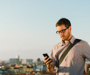 Płatne ankiety online to kusząca oferta. Kiedy powinna zapalić się czerwona lampka?