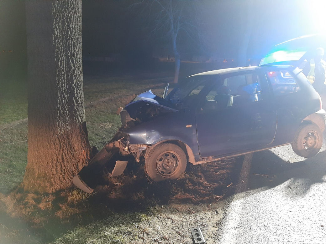 Paskudny wypadek w Wielkopolsce. Nie żyje kierowca 