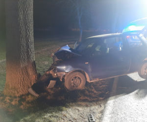 Paskudny wypadek w Wielkopolsce. Nie żyje kierowca 