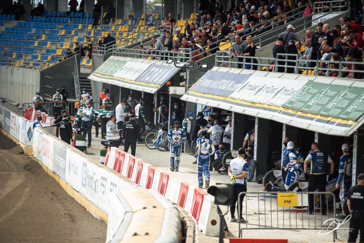 Powrót kibiców na Motoarenę. Tak fani przeżywali mecz Apatora Toruń z Włókniarzem Częstochowa