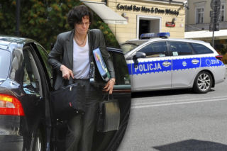 Zatrzymał auto wiceminister i chodził po masce. Gruzin w rękach policji