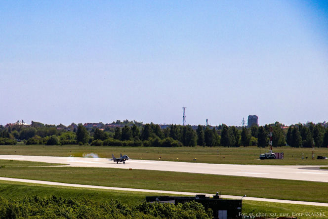 Myśliwce MiG-29 w Gdyni. Piloci rozpoczęli intensywne szkolenie na wybrzeżu