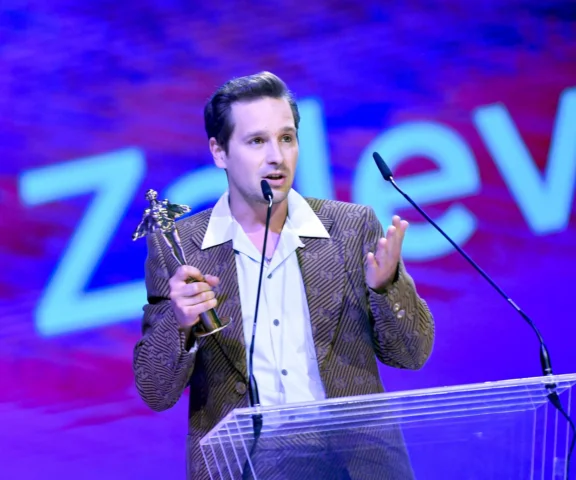 Fryderyki 2026. Krzysztof Zalewski zakpił ze sceny z Jarosława Kaczyńskiego i Zbigniewa Ziobry