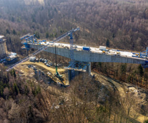 To tutaj rośnie najwyższa estakada w Polsce. Zmieści się pod nią wieża Mariacka, a nawet rakieta Falcon 9