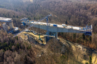 To tutaj rośnie najwyższa estakada w Polsce. Zmieści się pod nią wieża Mariacka, a nawet rakieta Falcon 9