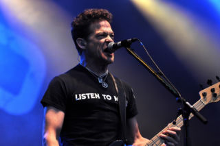 Dlaczego Jason Newsted naprawdę odszedł z Metalliki? Poważne oskarżenia ze strony basisty!