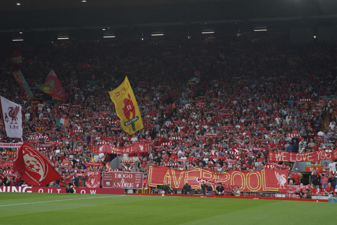Tak kibice Liverpoolu upamiętnili Diego Jotę