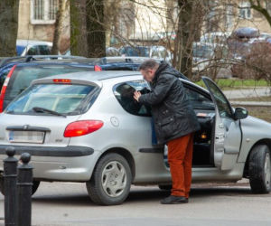 Zbigniew Zamachowski wyprowadza się od żony