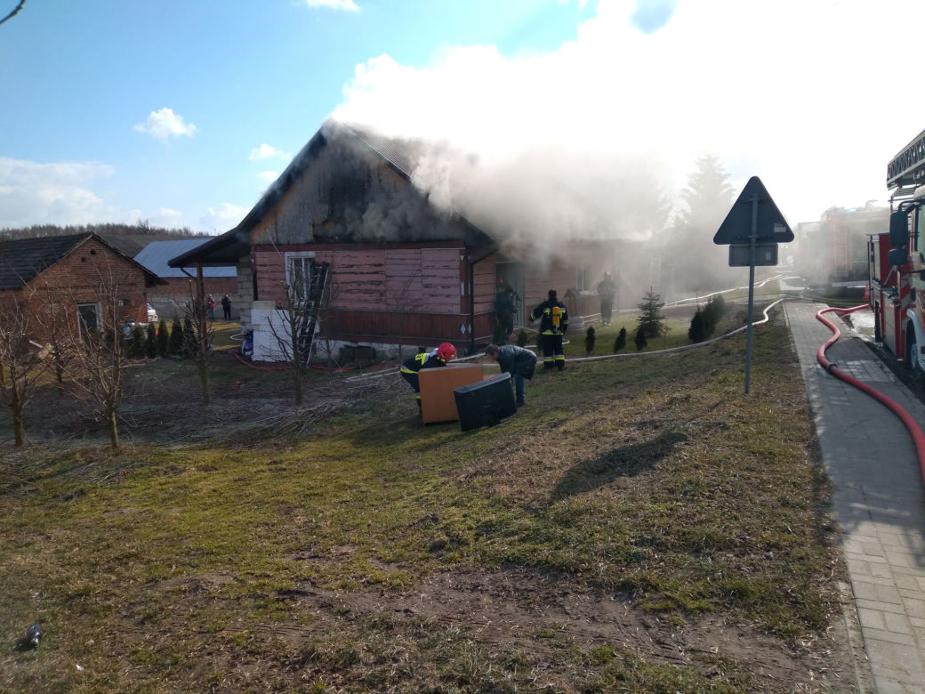 Pożar w domu jednorodzinny w miejscowości Dzierzkowice-Zastawie [GALERIA]