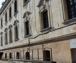 To jedno z najpiękniejszych miasteczek na Śląsku. Czaruje nie tylko rynkiem, ale też unikatowym pałacem