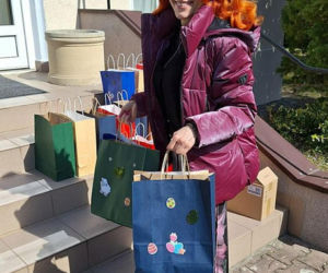 Skolimów zasypany prezentami