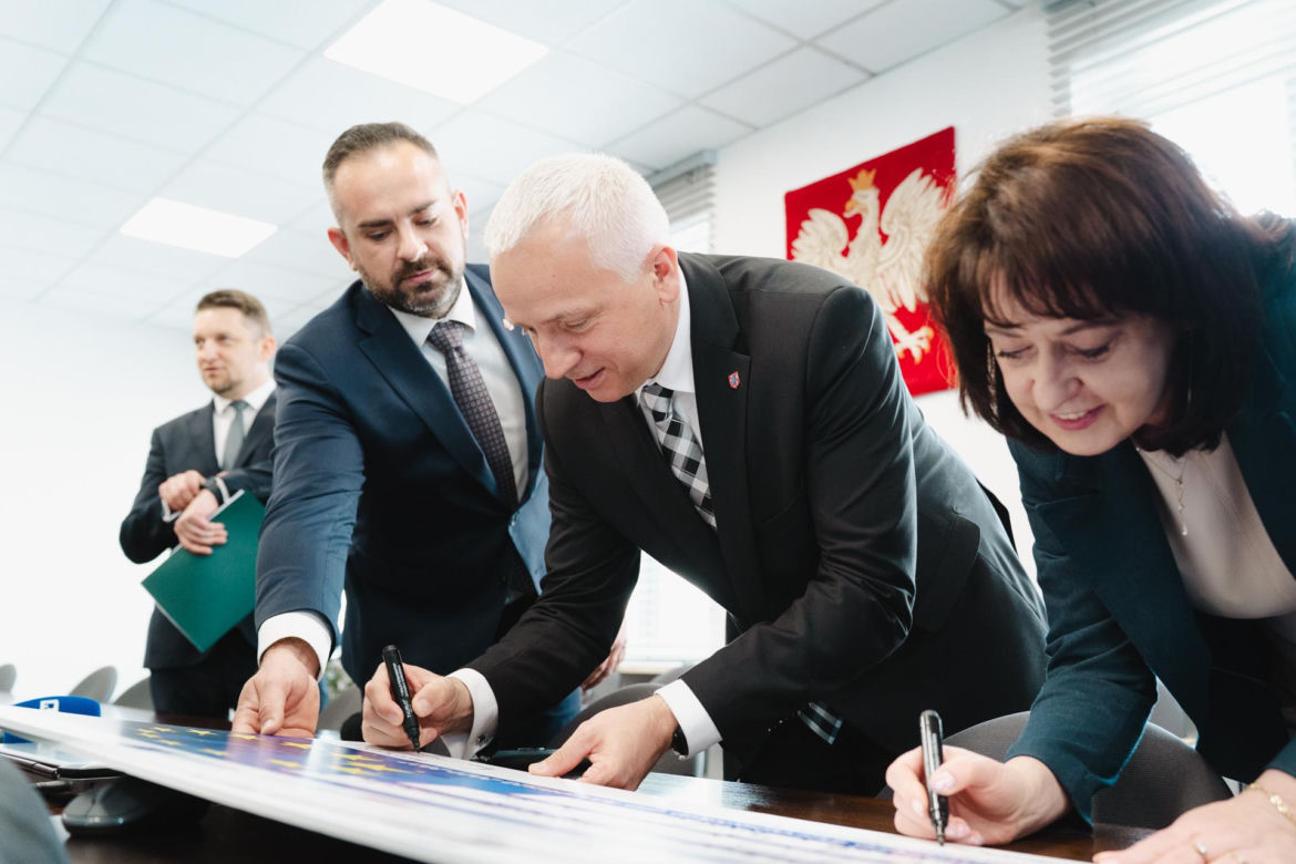 Umowy na dofinansowanie inwestycji w CKiS i Budowlance zostały już podpisane.