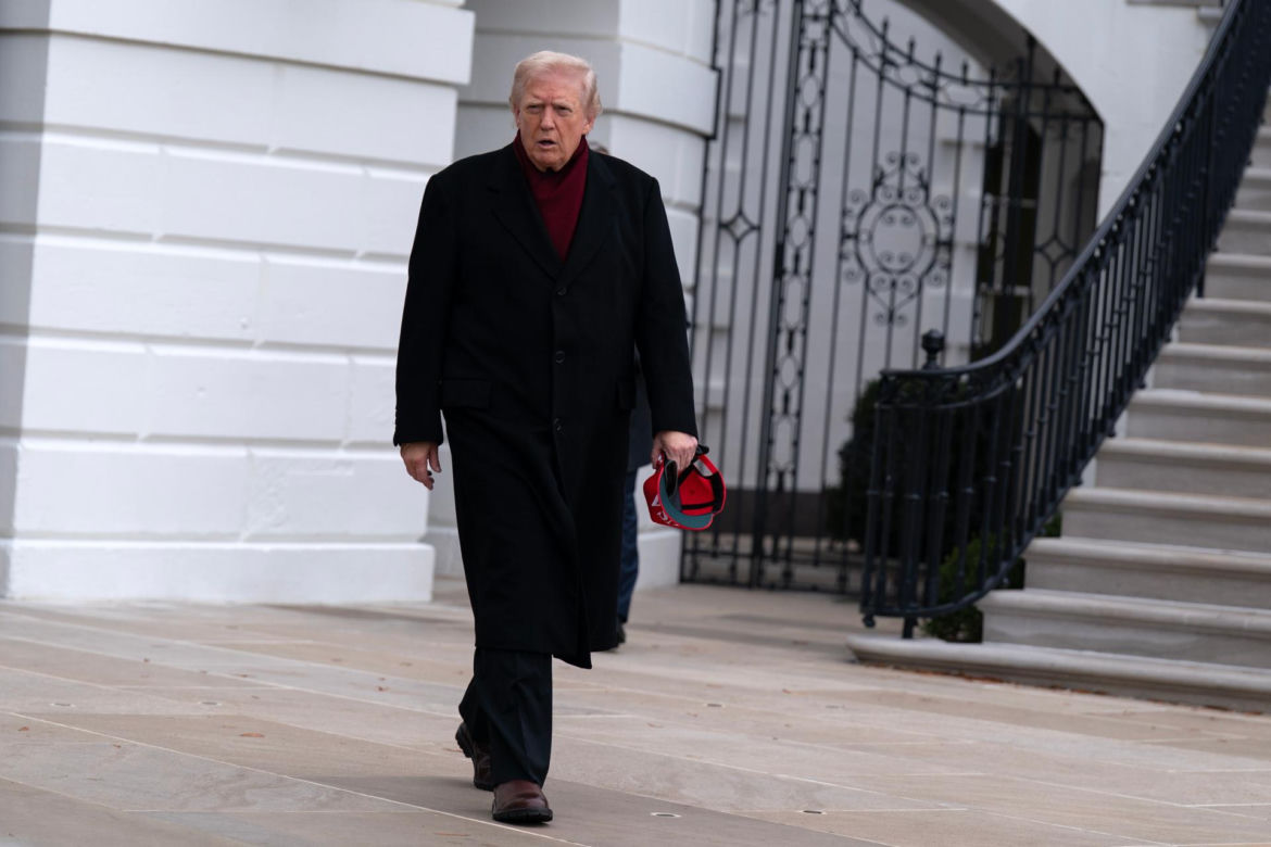 Trump przysnął na oficjalnym spotkaniu! "Jest stary i coraz bardziej to widać"