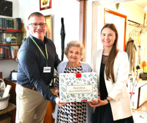 Z prezentami świątecznymi u Powstańców Warszawskich