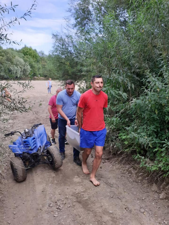 Policjant na wakacjach znalazł kość mamuta 