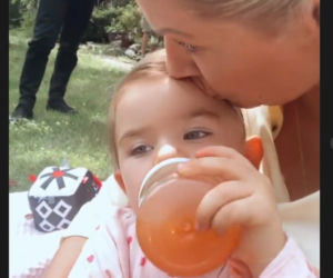 M jak miłość po wakacjach 2021. Marzenka (Olga Szomańska), jej córka Kalinka (Oliwia Kępka)