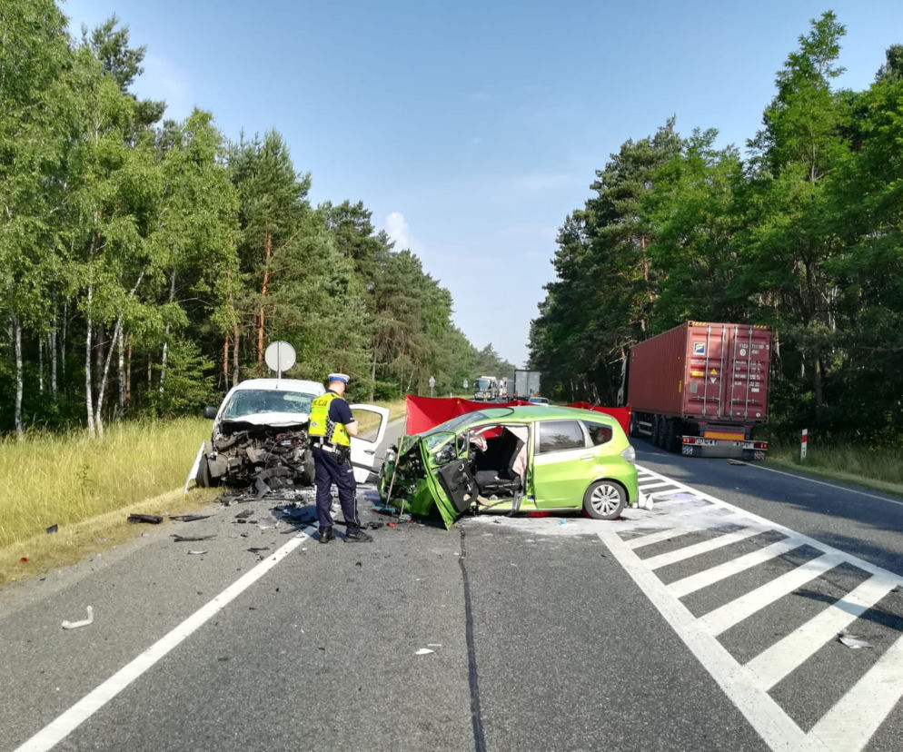 Koszmarny wypadek na DK nr 10 koło Cierpic. Nie żyje 55-letni kierowca