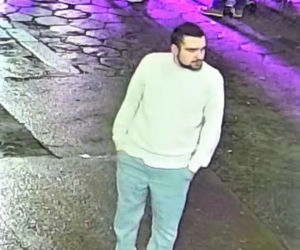 Policja poszukuje mężczyzny w związku z pobiciem w Pasażu Niepolda 