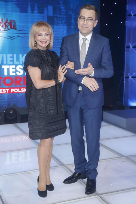 Maciej Orłoś już w tym tygodniu ma wrócić do Teleexpressu. Tak zmieniał się przez lata