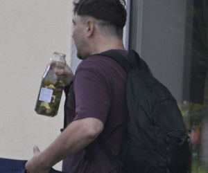 Daniel Martyniuk ładnie się bawi w Warszawie. Mamy fotki