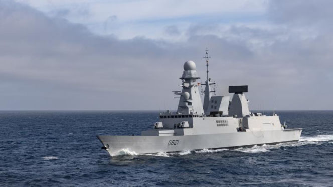 Francuska tarcza nad Bałtykiem. Fregata „Chevalier Paul” w Gdyni, „Charles de Gaulle” w Malmö i rosyjskie testy odporności