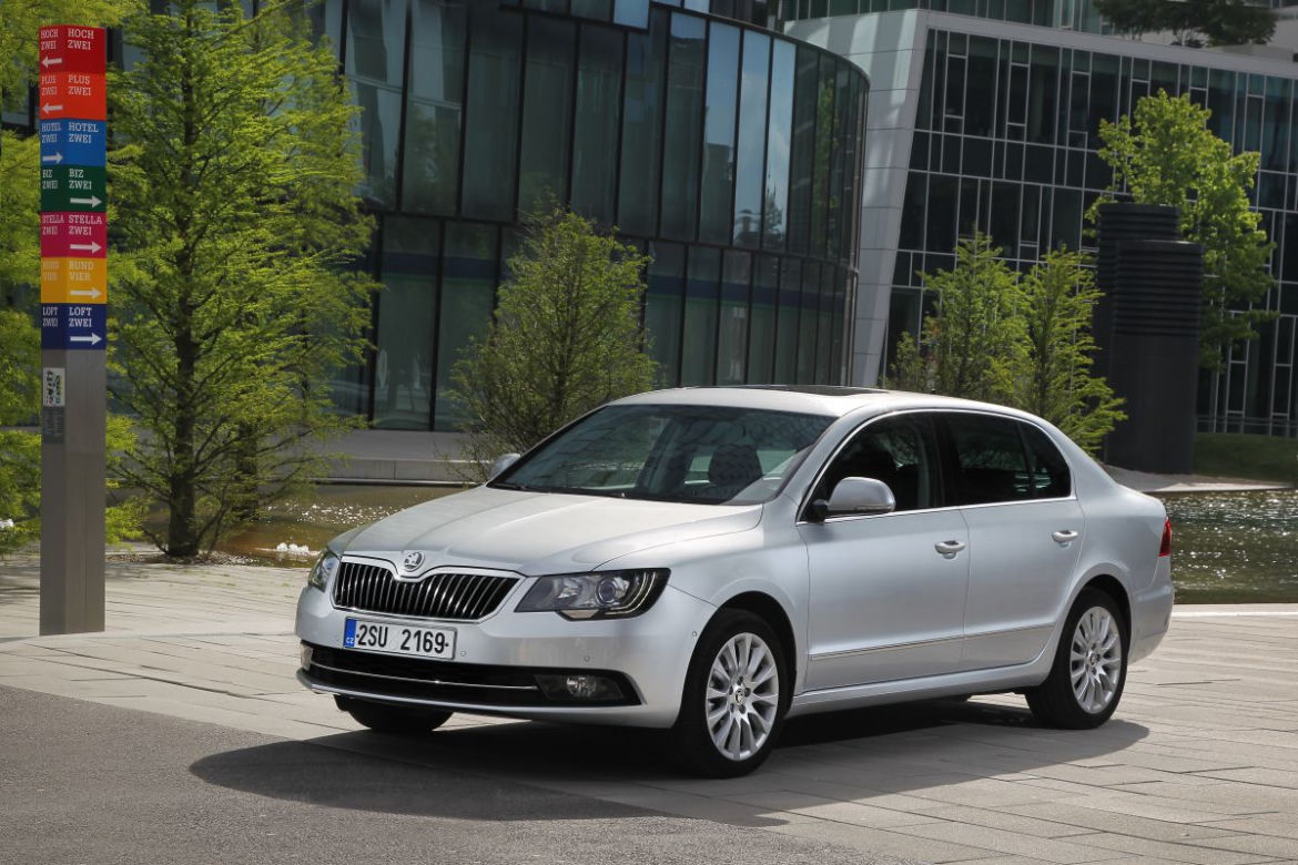 Limuzyna Skoda Superb 