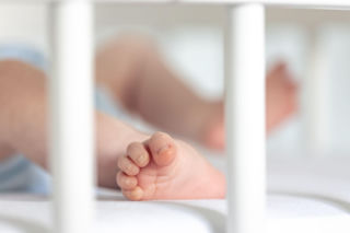 10-tygodniowa dziewczynka trafiła do szpitala. Obrażenia mogą wskazywać na przemoc