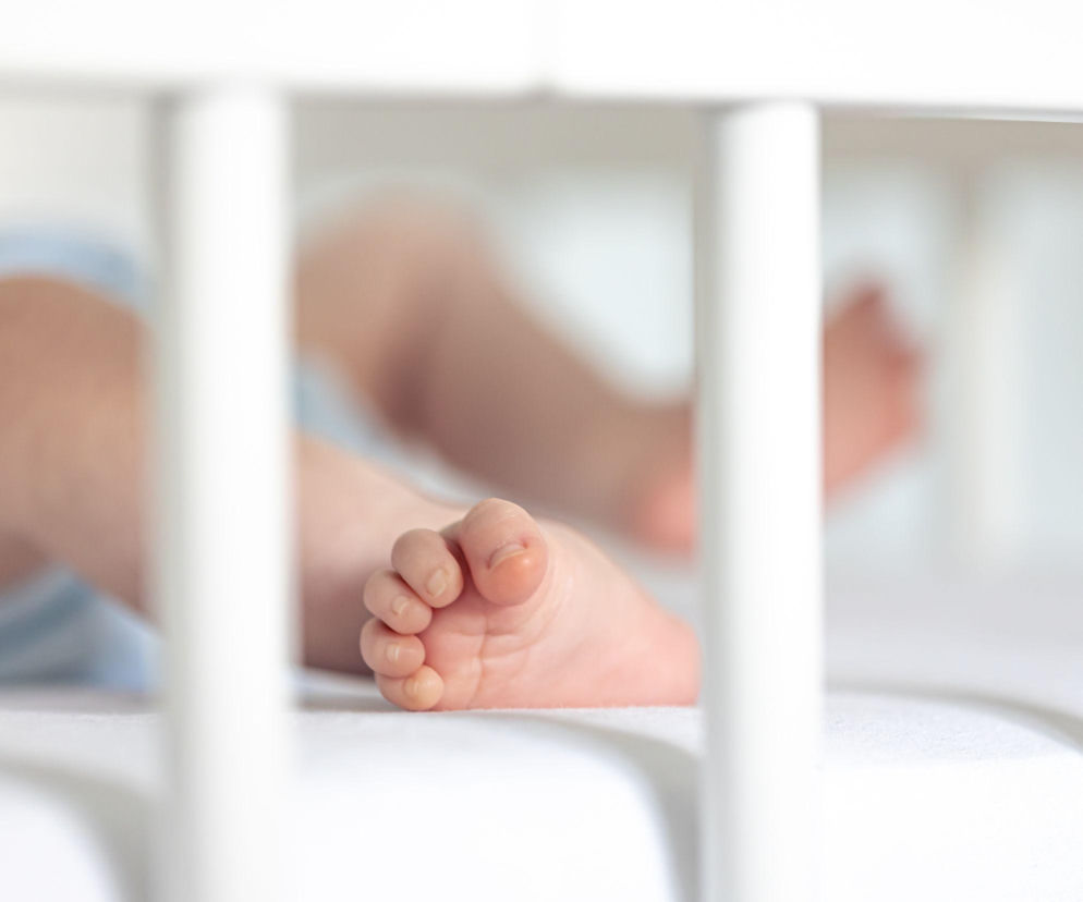 10-tygodniowa dziewczynka trafiła do szpitala. Obrażenia mogą wskazywać na przemoc