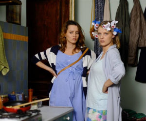 O mnie się nie martw. Iga Małecka (Joanna Kulig), Ewa (Katarzyna Maciąg)