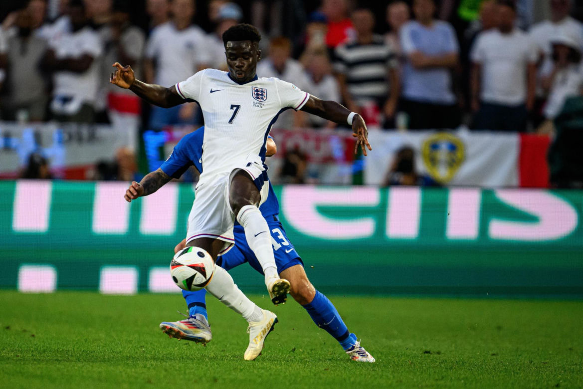 Bukayo Saka - Anglia