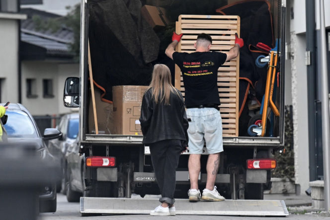 Kaczorowska wyniosła Peli pół domu