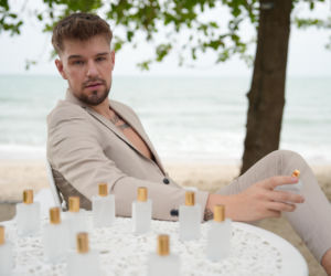 Telefon na planie Hotelu Paradise. Nowy uczestnik miał jedno zadanie