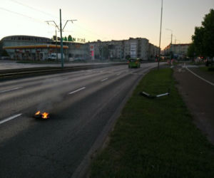 Hulajnoga elektryczna wybuchła przy ruchliwej ulicy w Poznaniu