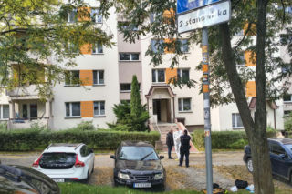 Horror na osiedlu. Sąsiedzi w szoku po śmierci czteroosobowej rodziny. Spokojny gościu był