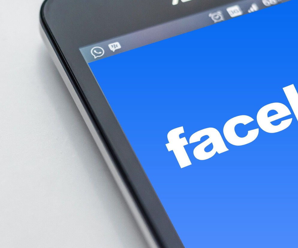 Nowy Facebook. Jak go wyłączyć i przełączyć na starego FB?