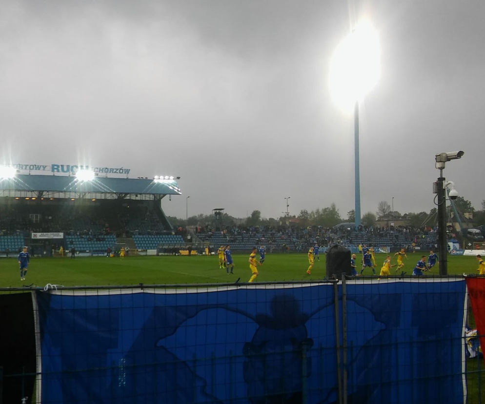 Ruch Chorzów - Elana Toruń, widok z sektora kibiców