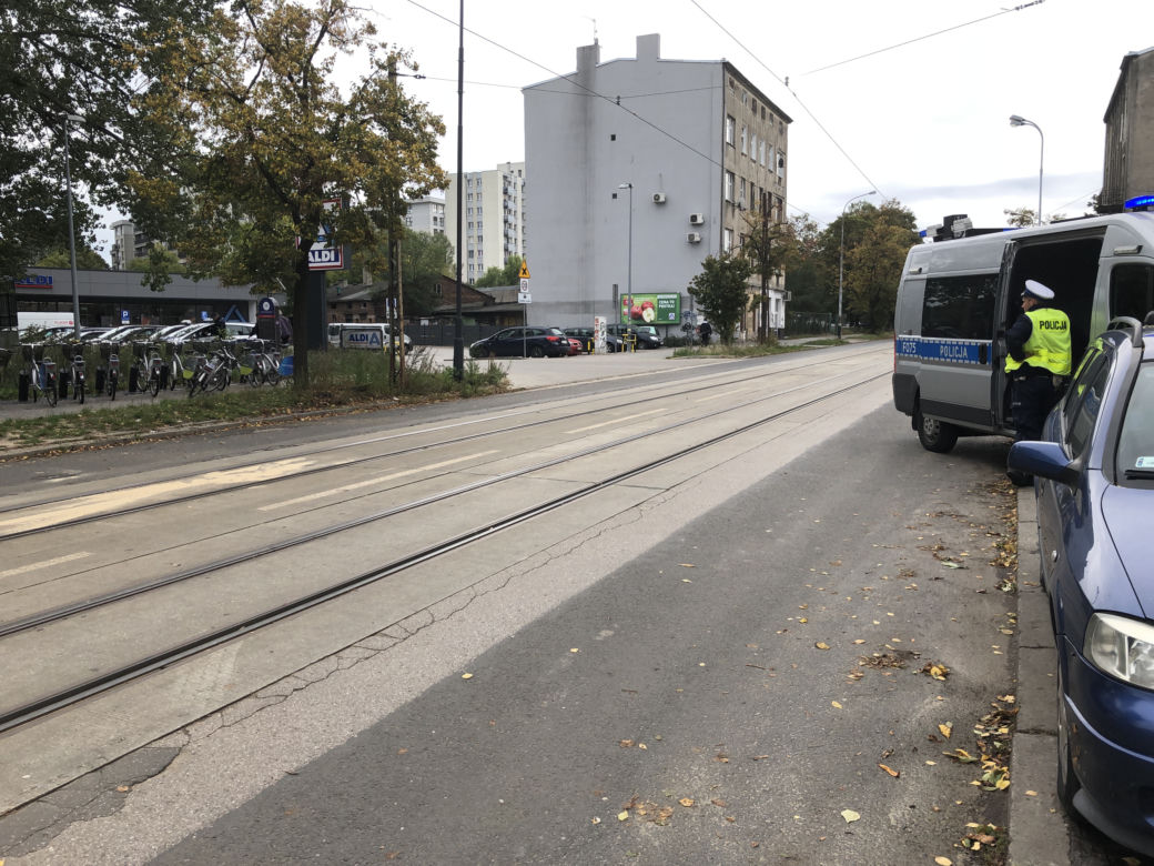 Radiowóz potrącił PSA. SKANDAL w Łodzi