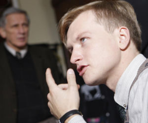 Od nastolatka z Na Wspólnej do eleganckiego mężczyzny. Tak zmieniał się Jakub Wesołowski