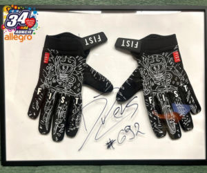 WNoPiB dla WOŚP 2026: Ekscytujące przedmioty na aukcjach. Autografy Zbigniewa Bońka, Natalii Bukowieckiej i profesora Antoniego Dudka