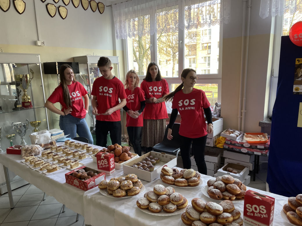 Akcja "Pączek dla Afryki" w Zespole Szkół im. Sybiraków
