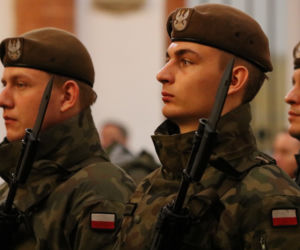 Dolnośląscy terytorialsi złożyli przysięgę wojskową na Rynku we Wrocławiu