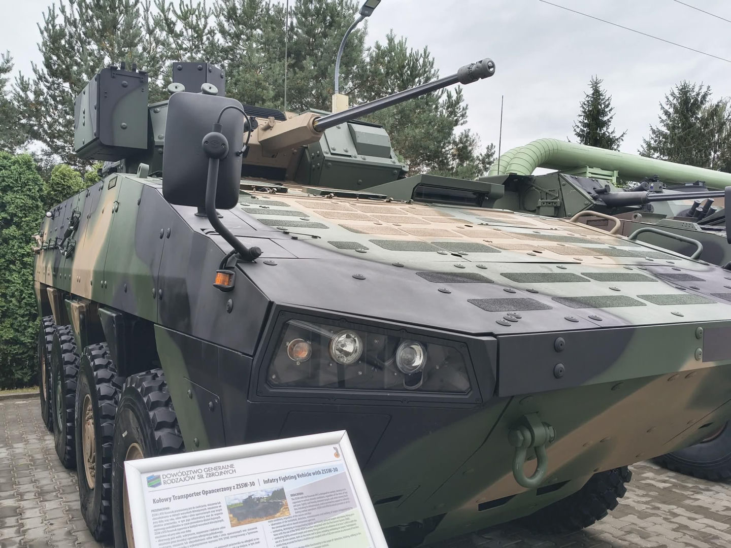 Armaty Bushmaster z polskiej fabryki. Huta Stalowa Wola i Northrop Grumman podpisały strategiczne porozumienie