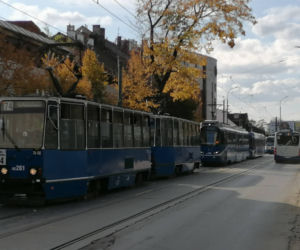 Zderzenie tramwaju z BMW w Krakowie