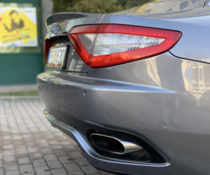 MiłyPan jeździ sportowym Maserati GranTurismo