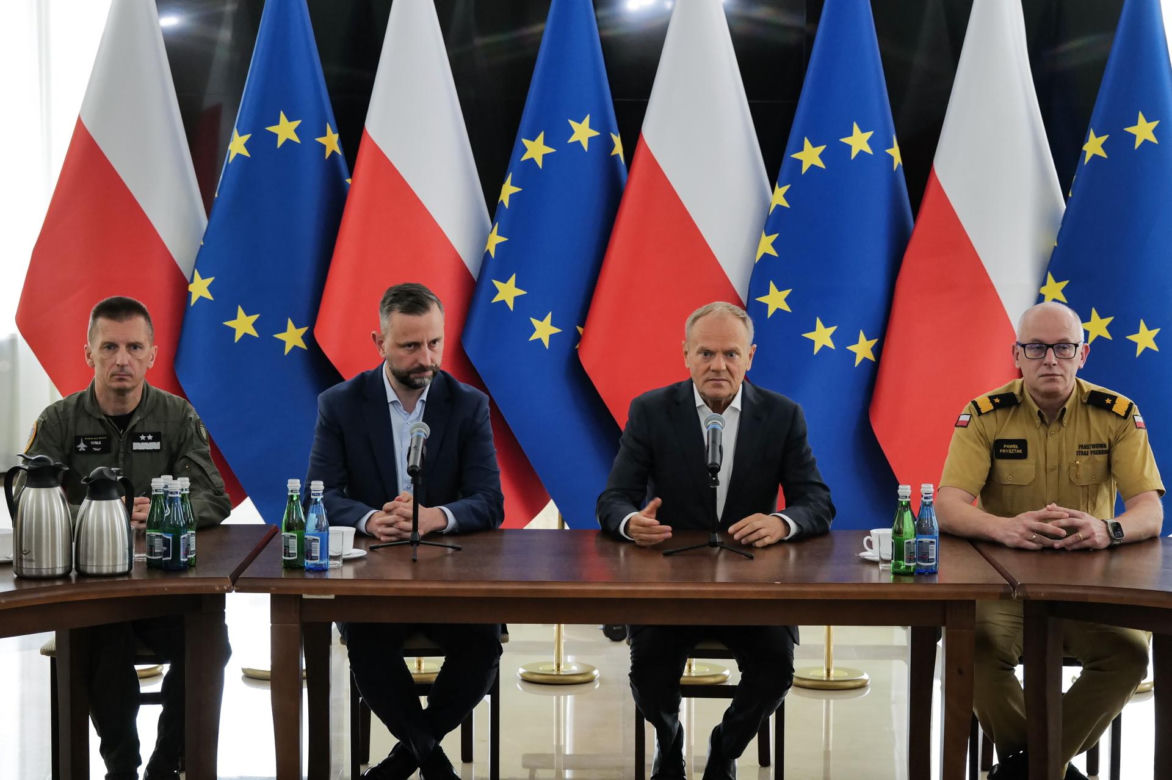 Donald Tusk na miejscu wybuchy na Lubelszczyźnie