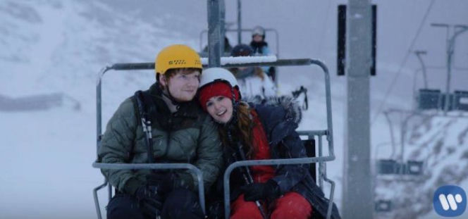 Perfect - Ed Sheeran w świątecznym i... romantycznym klipie! [VIDEO] 