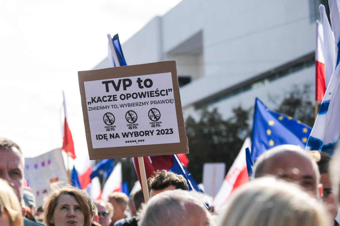 Ruszył Marsz Miliona Serc! Ogromne tłumy Polaków na ulicach Warszawy [ZDJĘCIA]