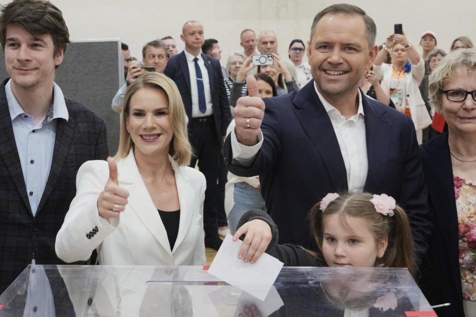 Karol Nawrocki z rodziną. Jego córka skradła show na wieczorze wyborczym