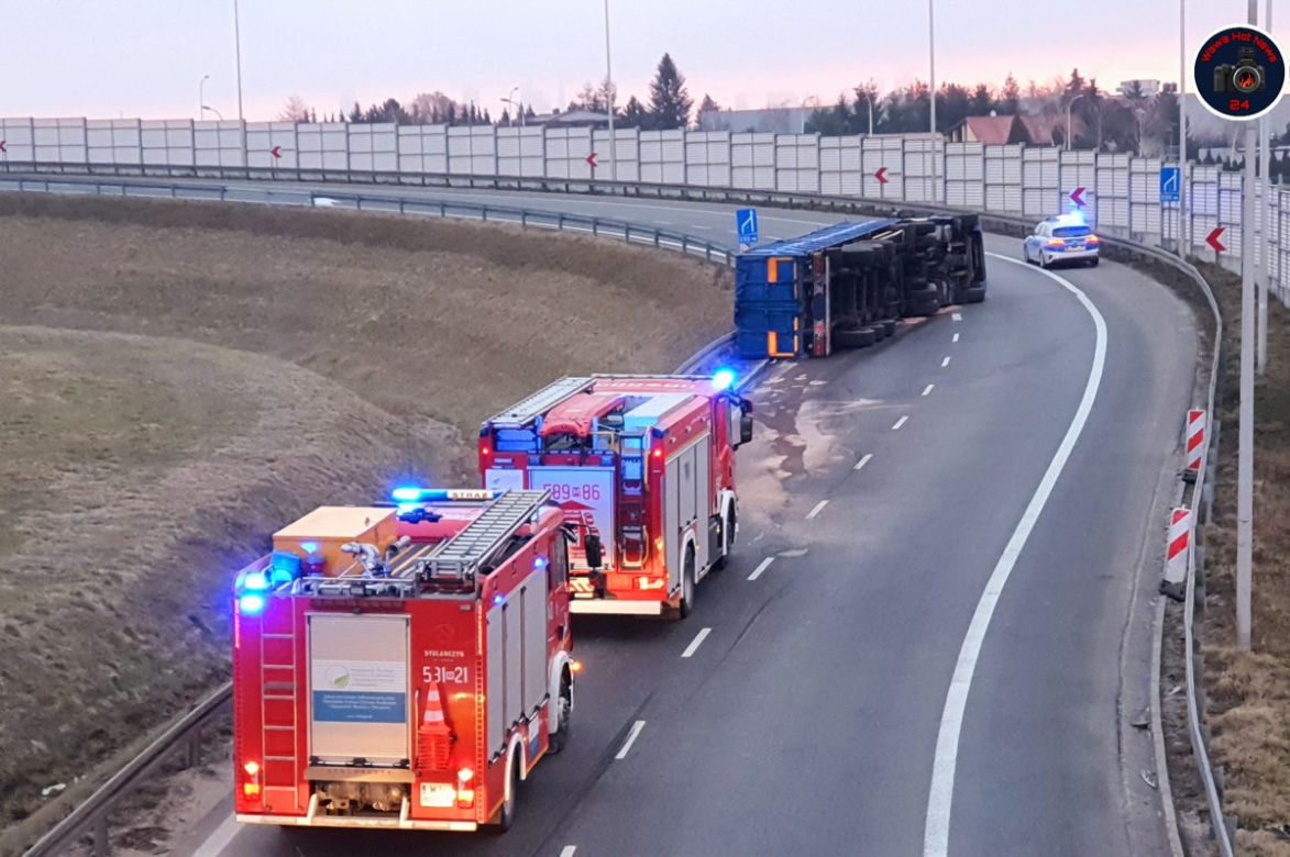  TIR przewrócił się na ekspresówce