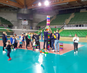 Bydgoscy sportowcy pomagają chorym dzieciom 